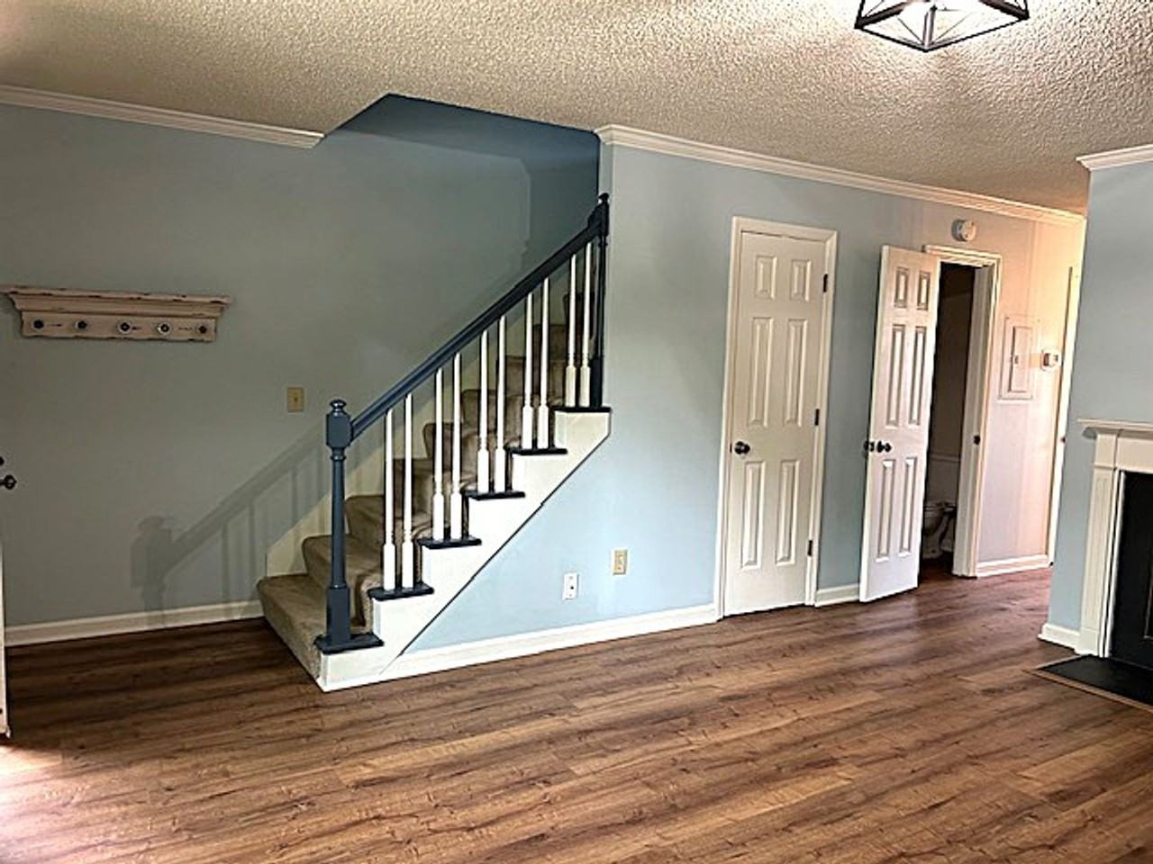 144 Mcmurray Cir - Photo 3 of 17