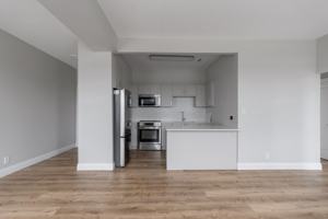 featured image of 523 Bay St