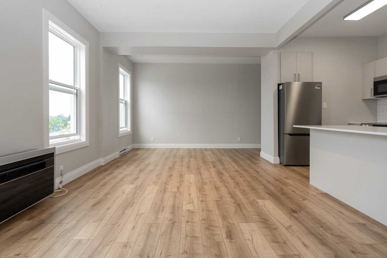 523 Bay St, Midland, ON L4R 1L2, Canada - Photo 6 of 18