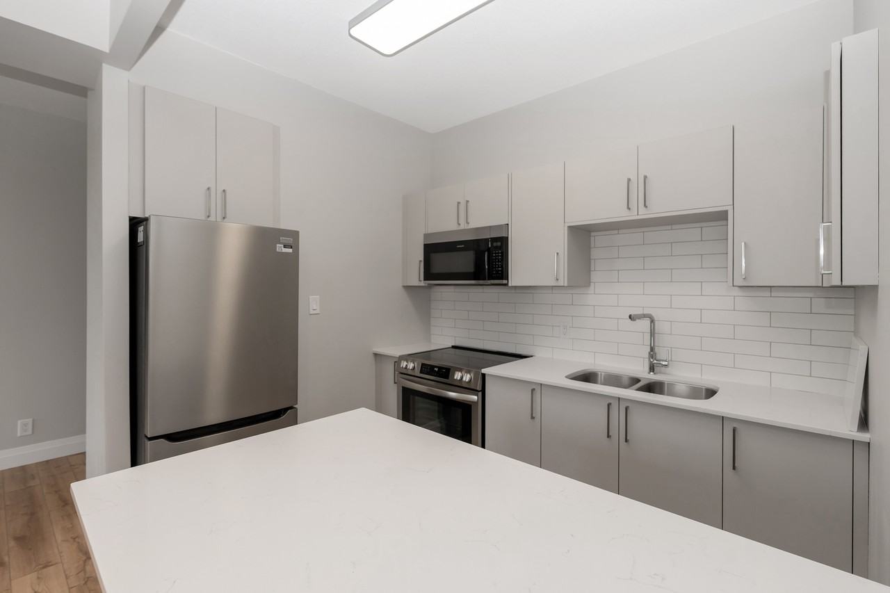 523 Bay St, Midland, ON L4R 1L2, Canada - Photo 7 of 18