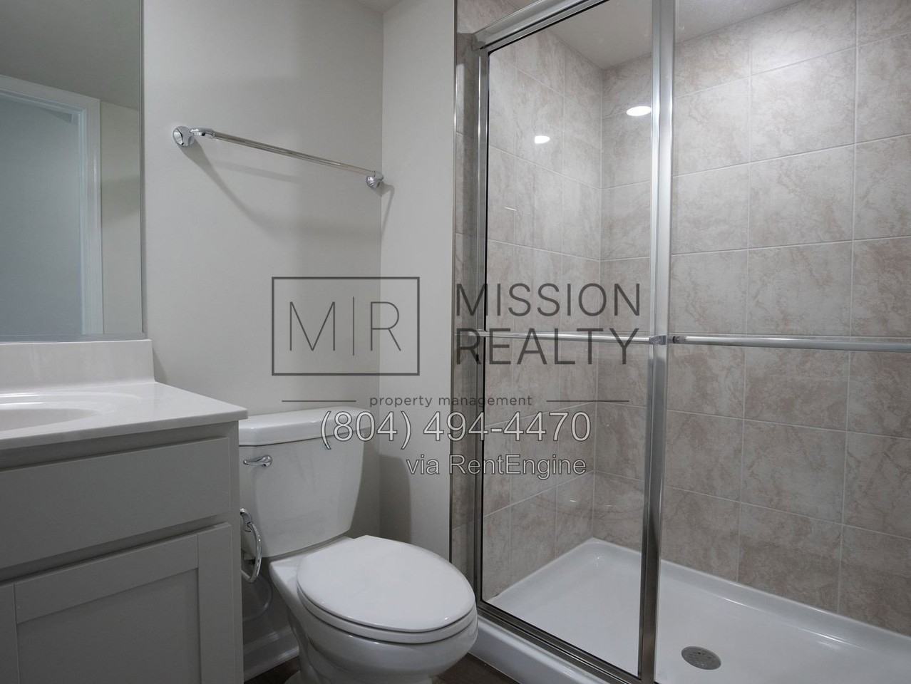 8756 Whitman Dr - Photo 6 of 32
