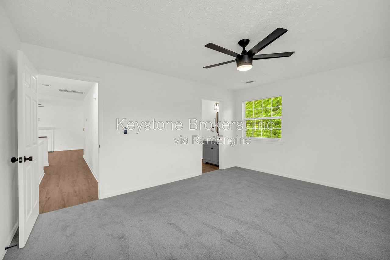 1645 Cobbs Creek Ln - Photo 7 of 10