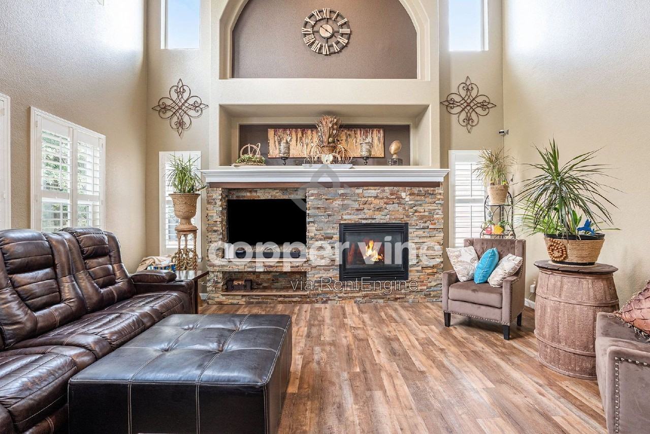 13148 Logan St - Photo 4 of 27
