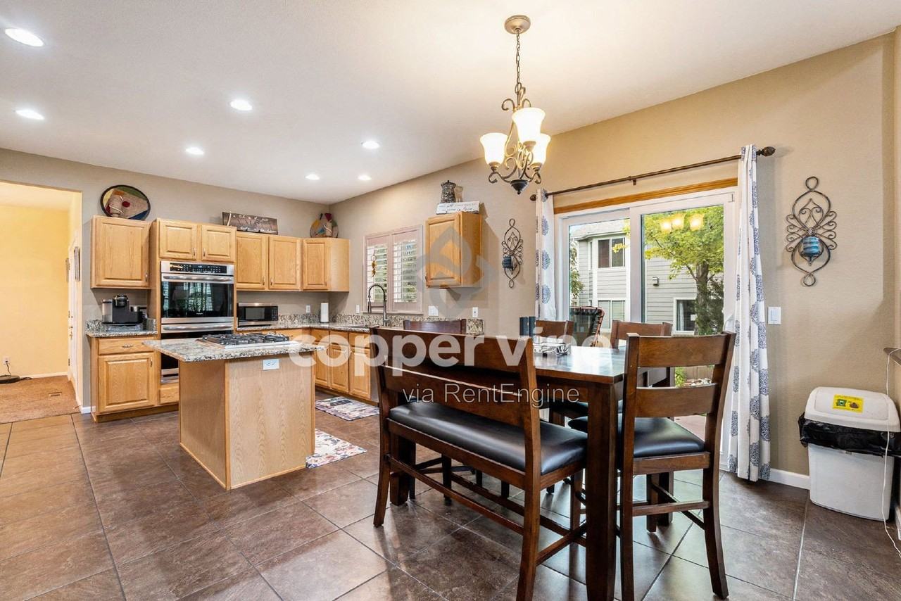 13148 Logan St - Photo 6 of 27
