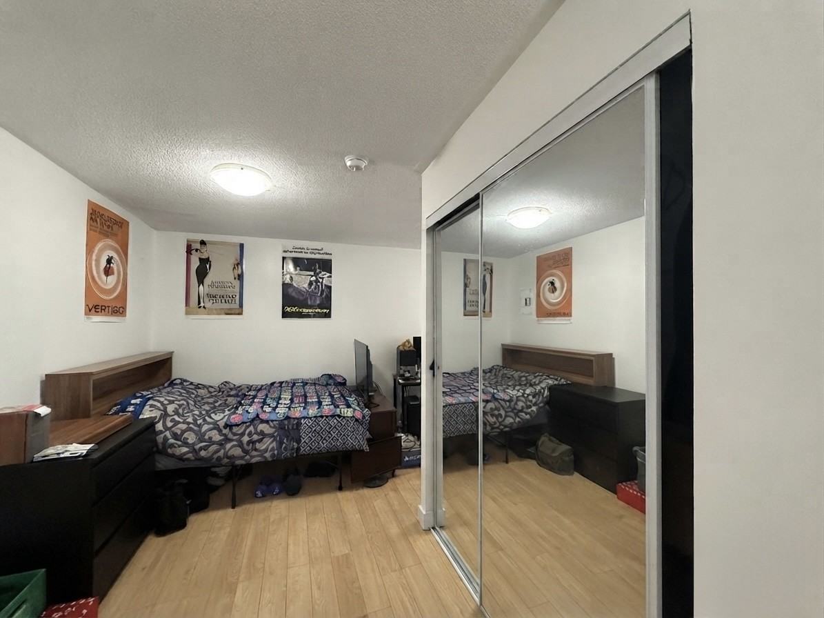 249 Logan Ave #6 - Photo 3 of 11