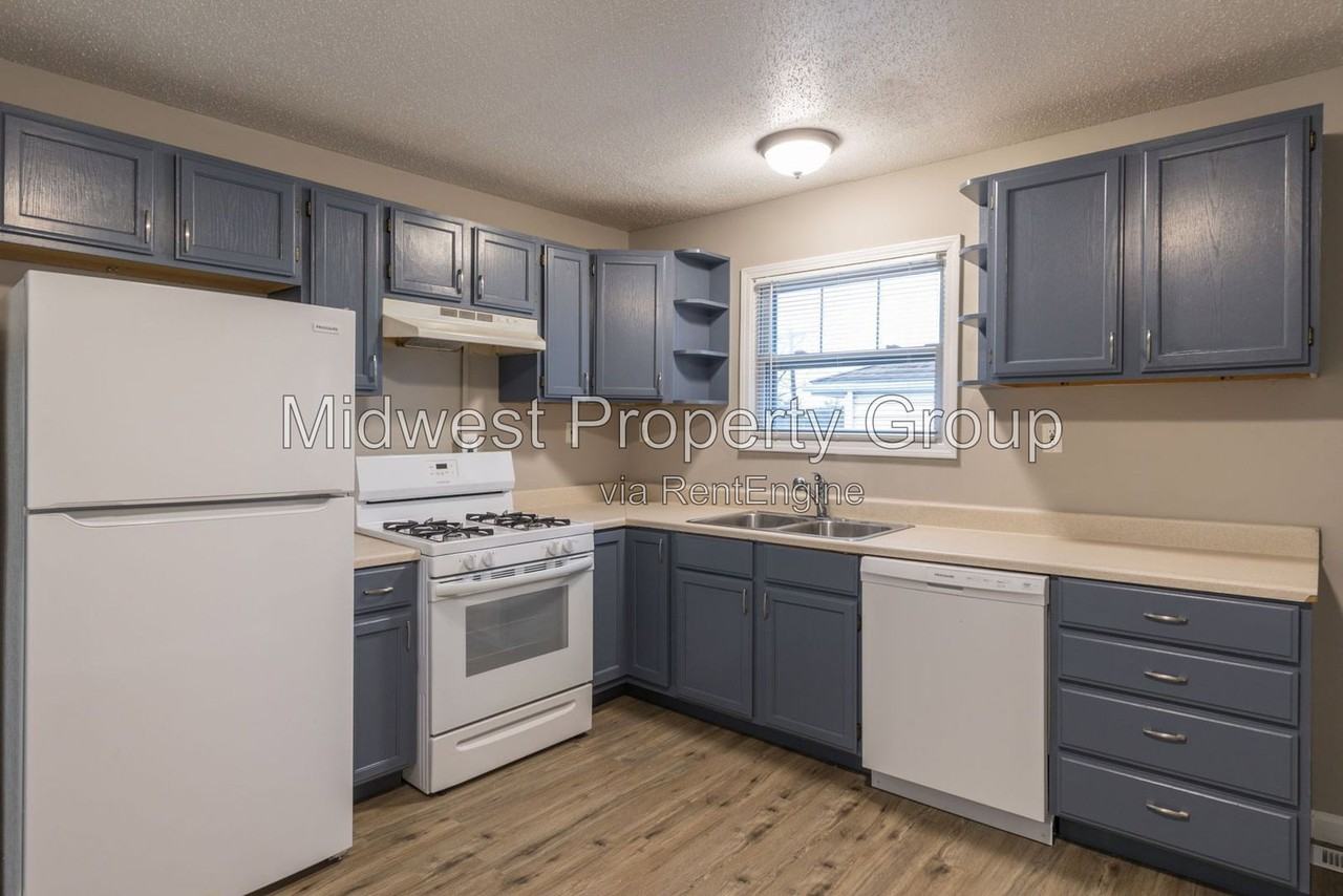 2986 Kincaid Ave - Photo 4 of 16