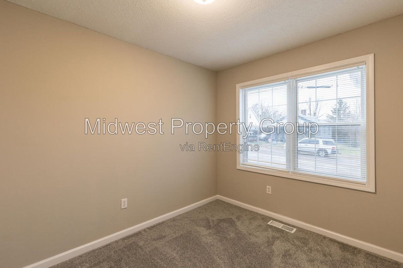 2986 Kincaid Ave - Photo 7 of 16