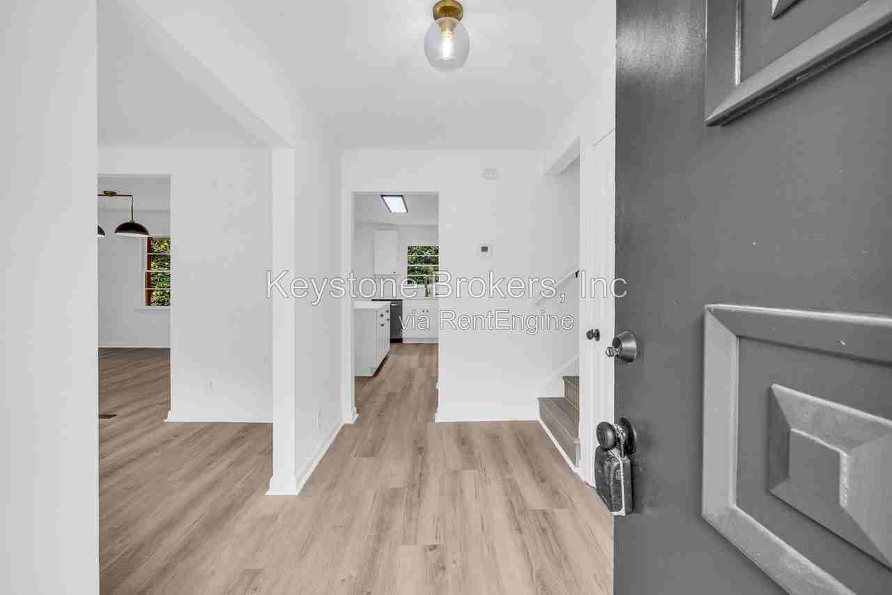 2678 Rainbow Forest Dr - Photo 3 of 8