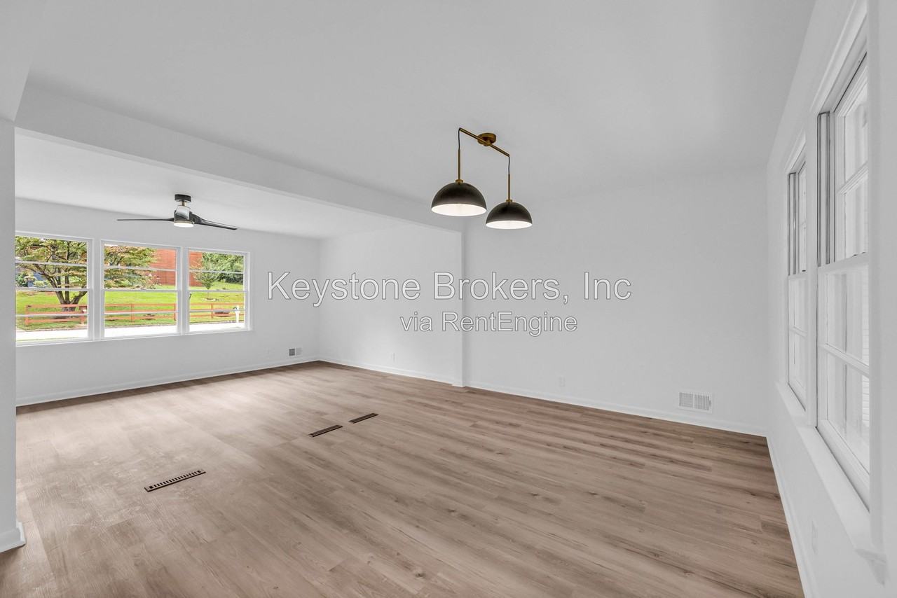 2678 Rainbow Forest Dr - Photo 6 of 8