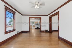 featured image of 1128 W Spofford Ave