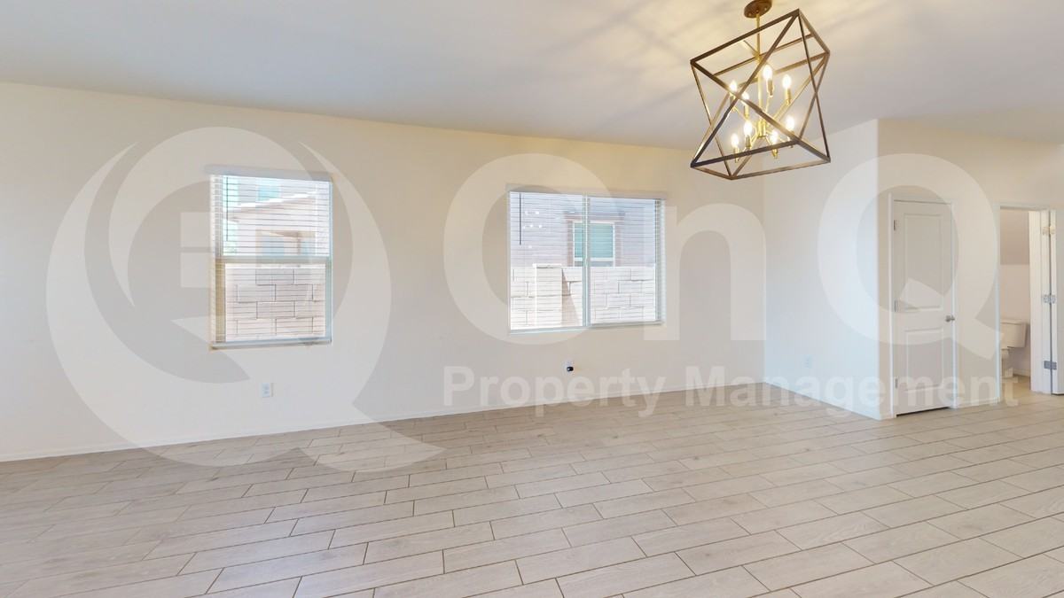 947 S Paseo Las Vigas - Photo 7 of 24