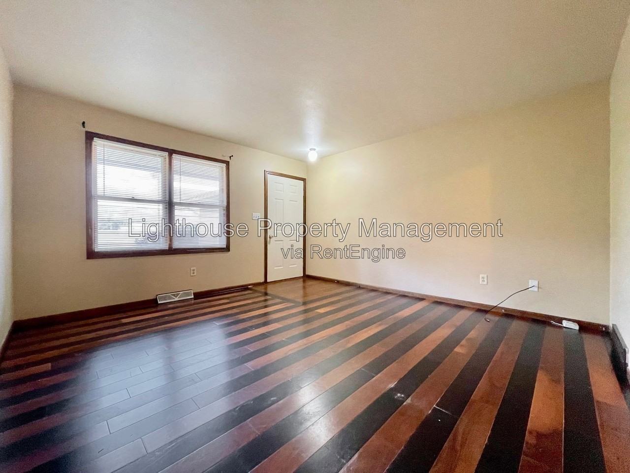 8128 20th Ave - Photo 3 of 18