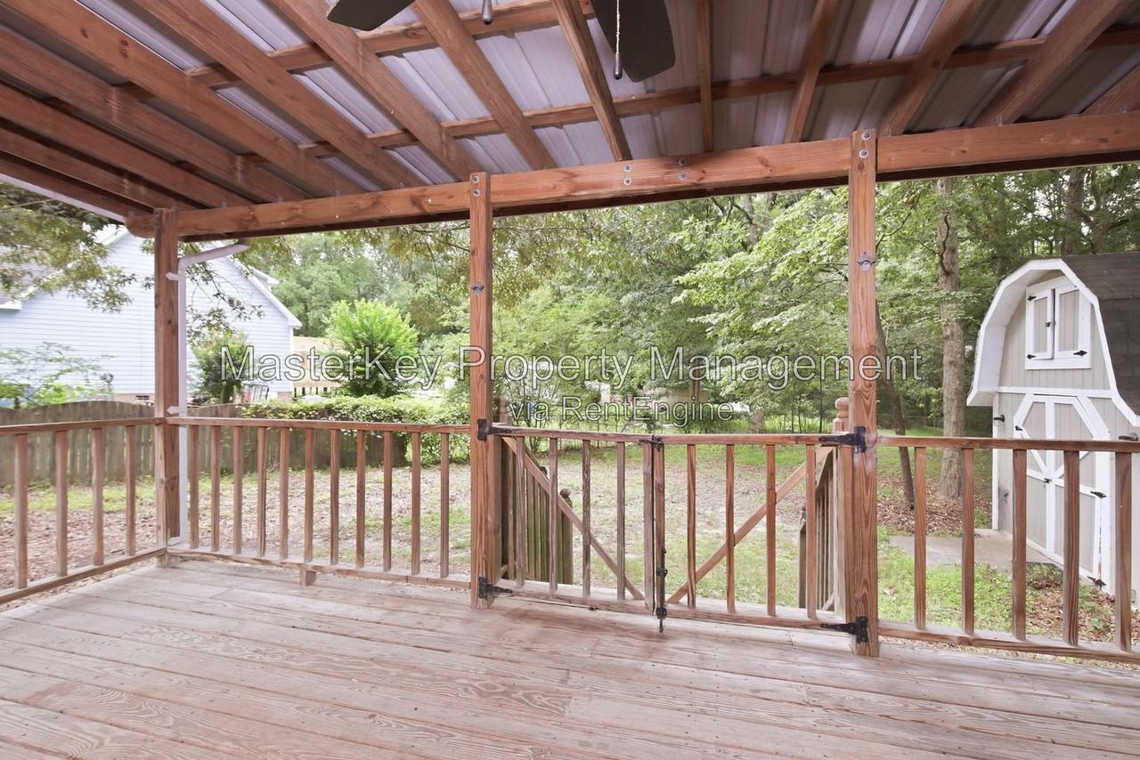 5017 Walton Hill Rd - Photo 3 of 31