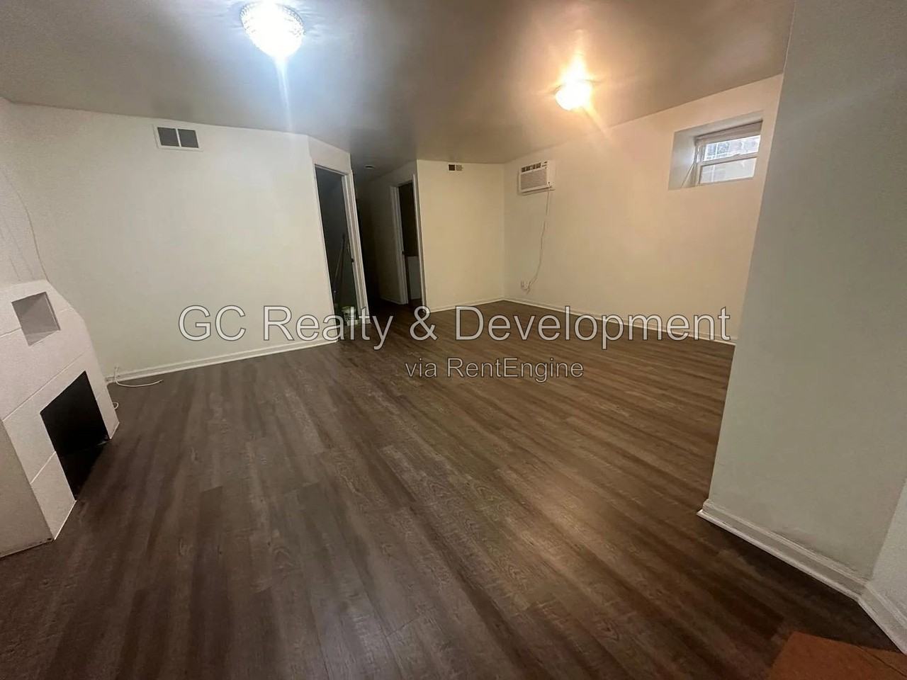 4422 S Saint Lawrence Ave #B - Photo 2 of 10