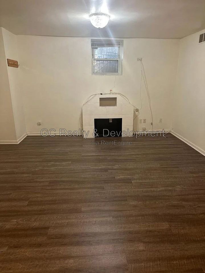 4422 S Saint Lawrence Ave #B - Photo 3 of 10