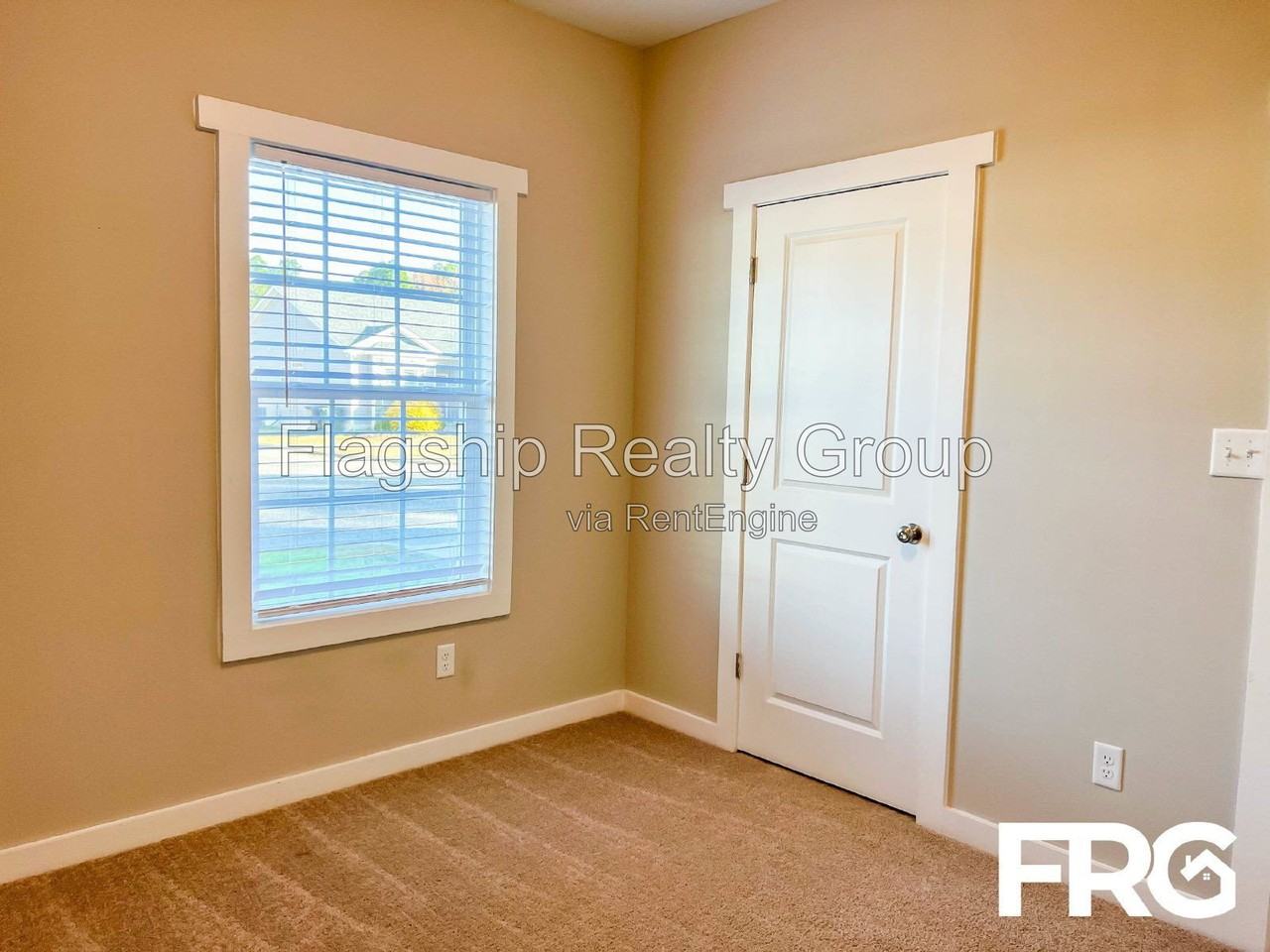 1501 S Taylor St - Photo 6 of 33