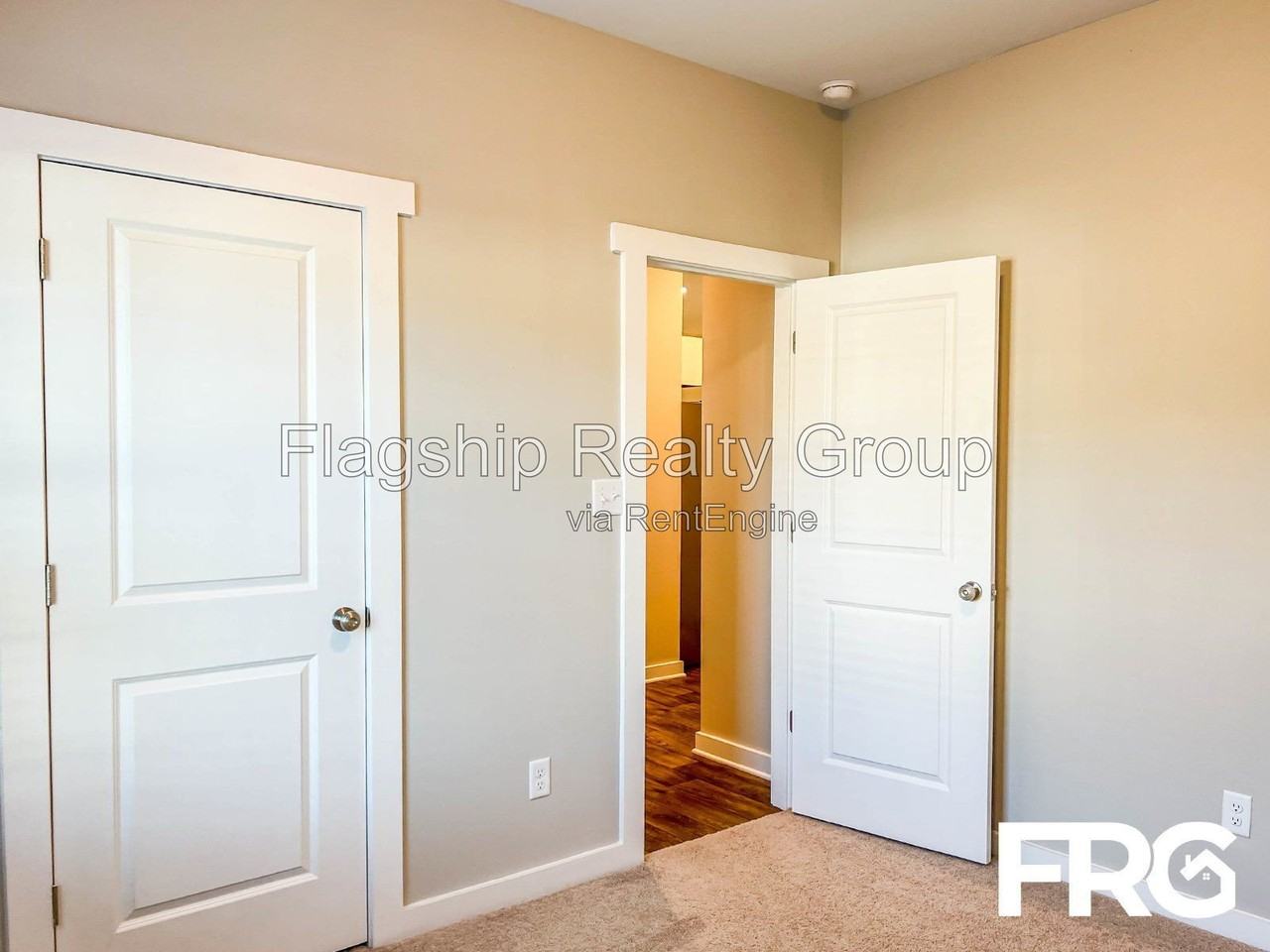 1501 S Taylor St - Photo 7 of 33