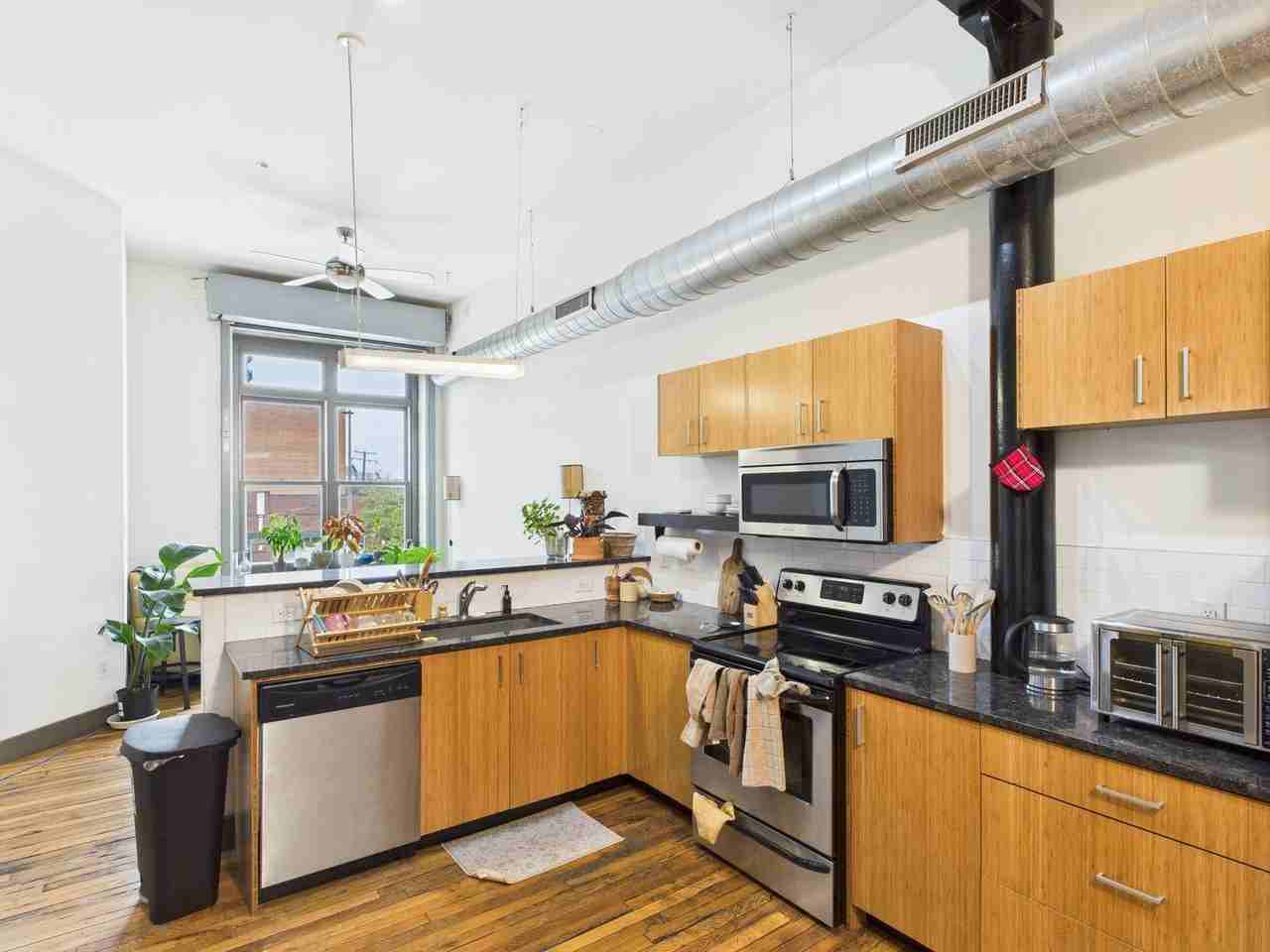 1322 W Broad St #2C - Photo 5 of 19