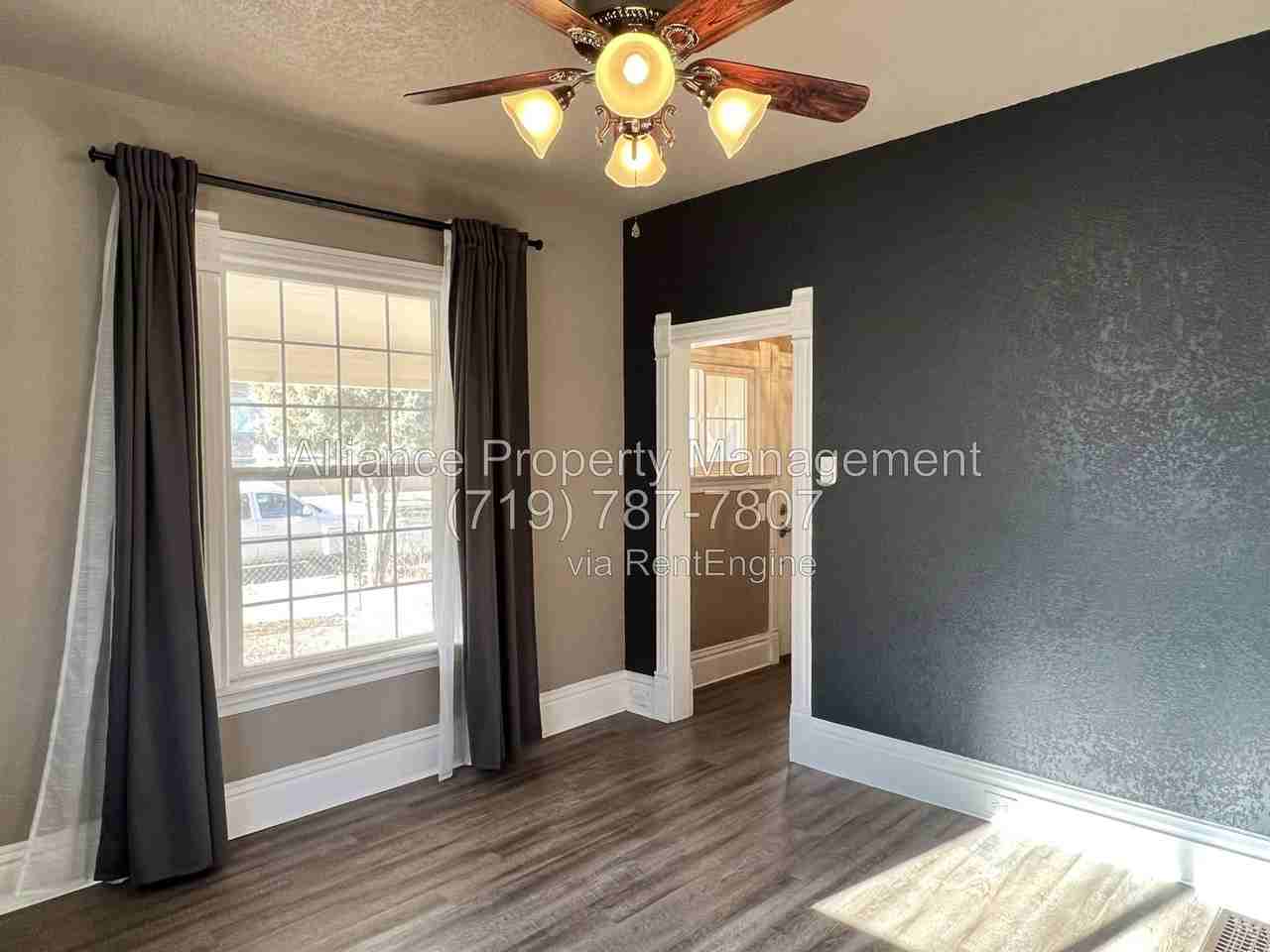 743 N Walnut St - Photo 6 of 28