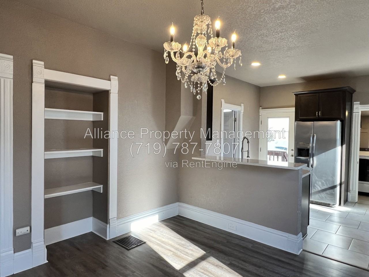743 N Walnut St - Photo 7 of 28