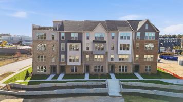 featured image of 6900 Cosby Village Ter