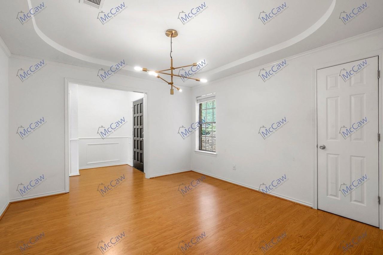 3524 Kelvin Ave - Photo 3 of 21