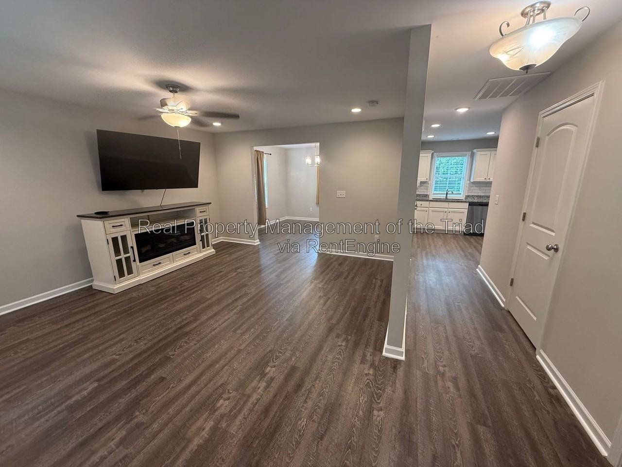 2708 N Patterson Ave - Photo 2 of 23