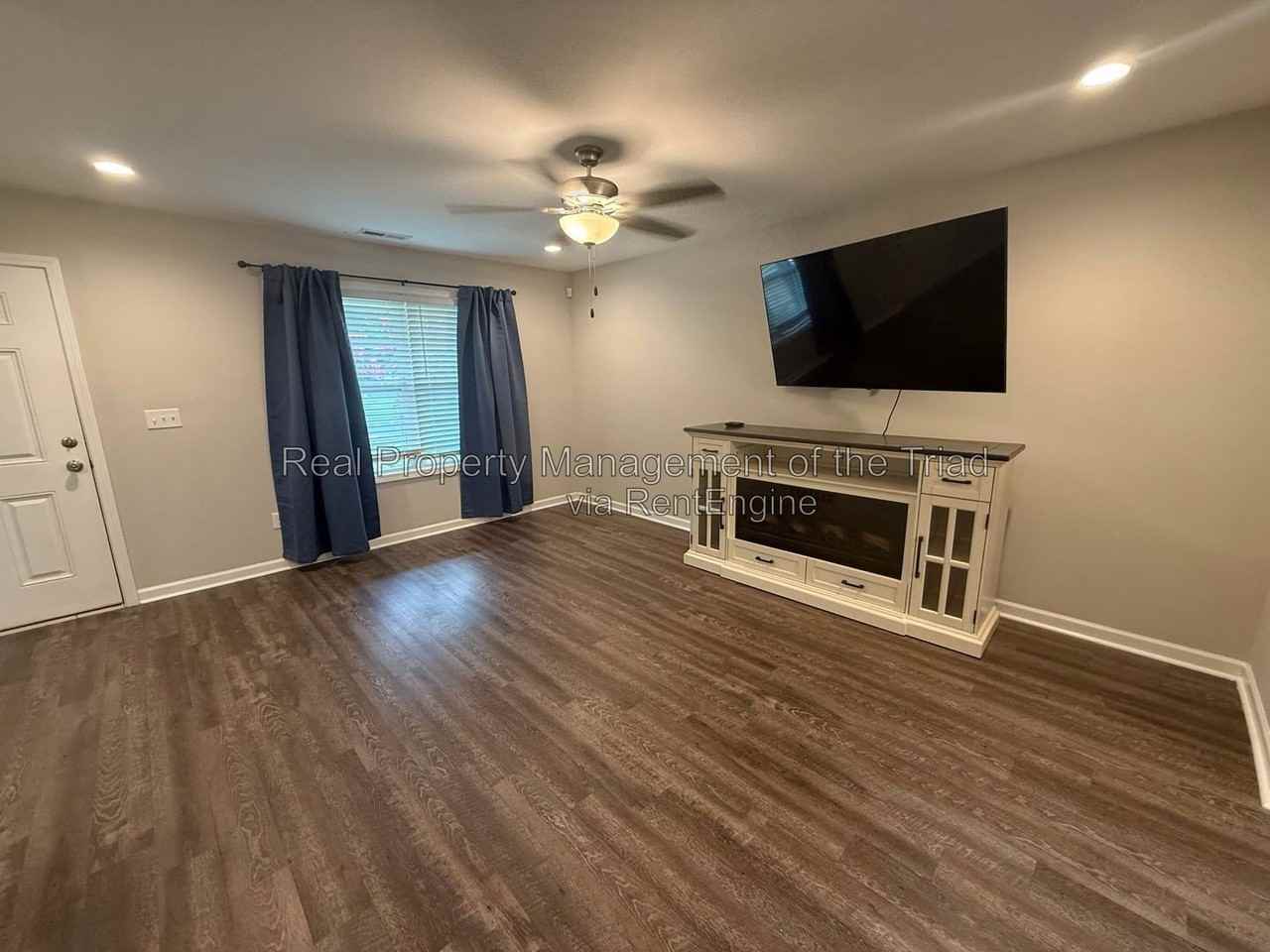 2708 N Patterson Ave - Photo 3 of 23