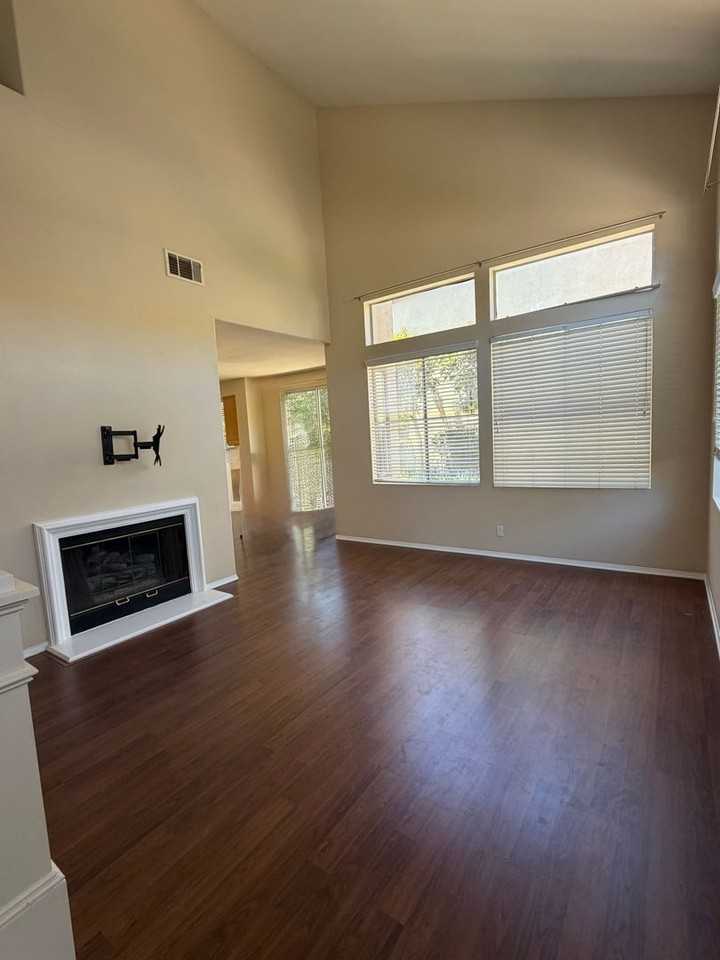 57 Del Ventura - Photo 4 of 14