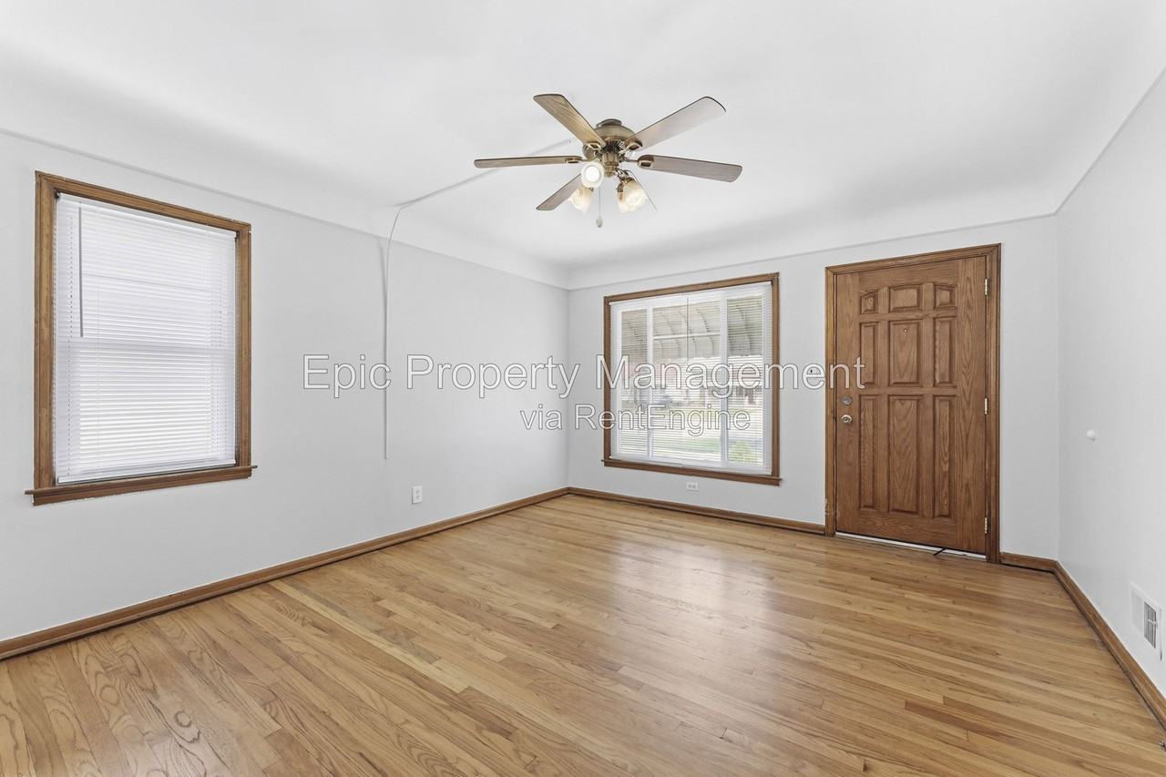 2119 Moran Ave - Photo 6 of 14