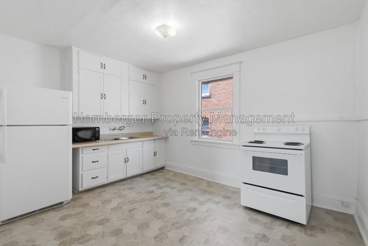 1509 N Wall St #1503B - Photo 2 of 19