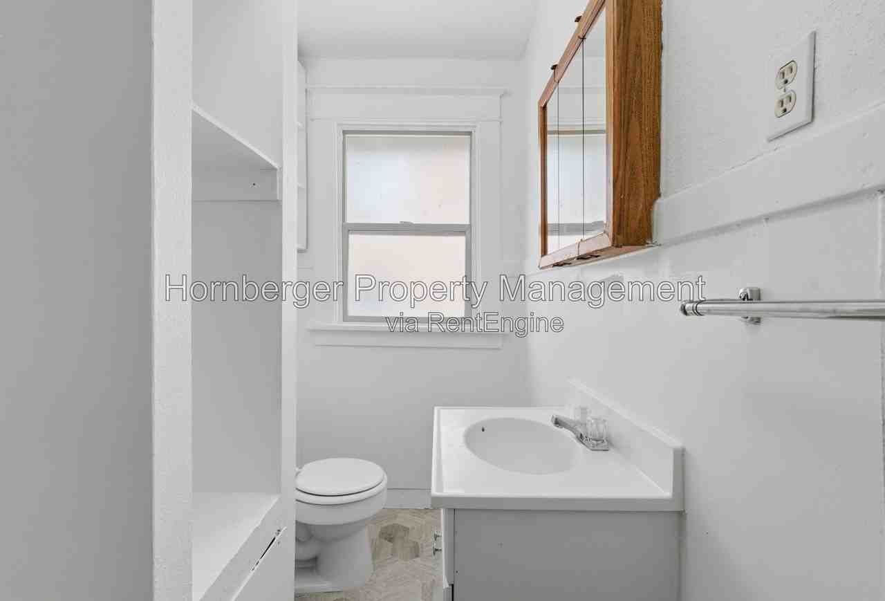 1509 N Wall St #1503B - Photo 5 of 19