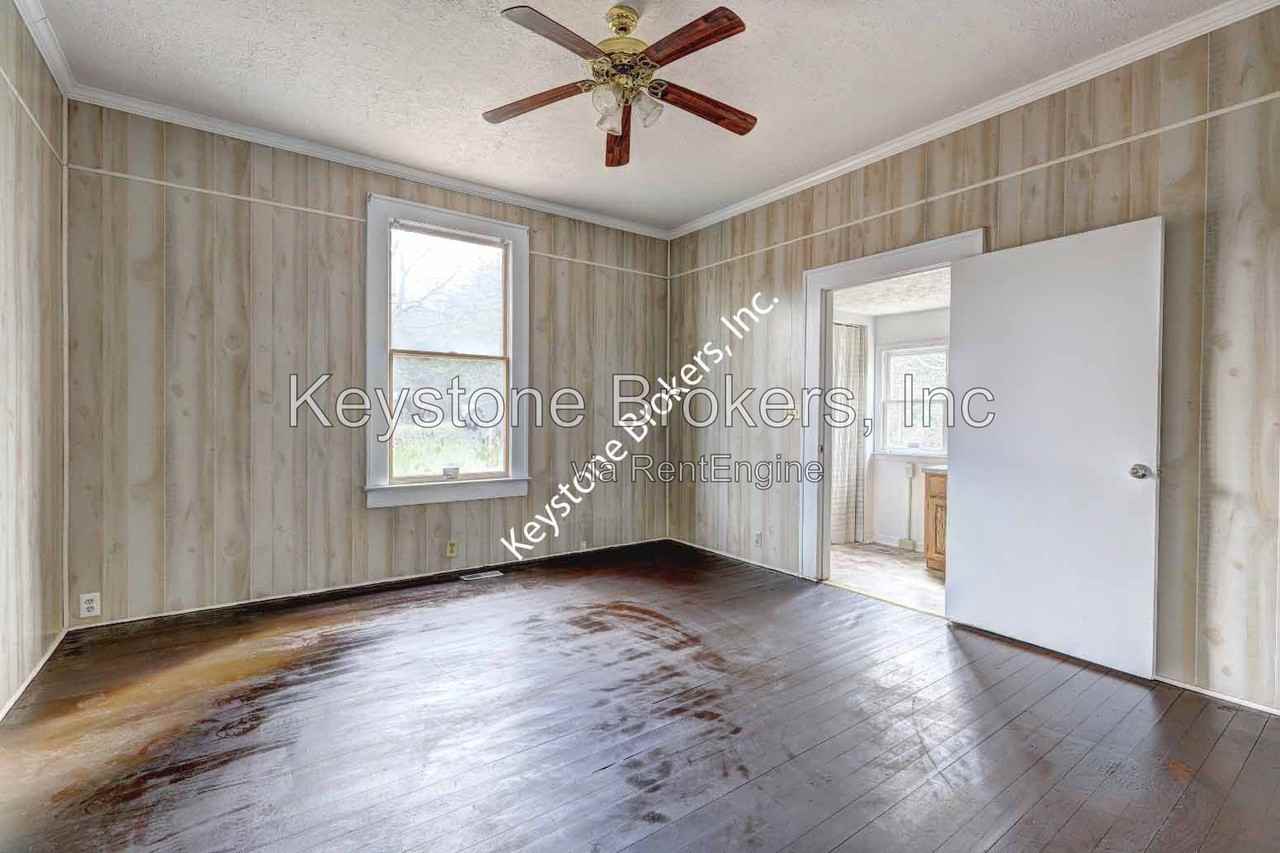 1282 Baker Dr - Photo 7 of 10