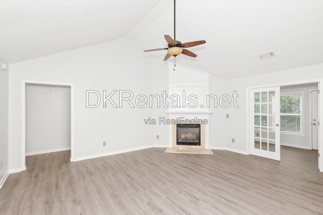 7226 Boulder Pass - Photo 3 of 20