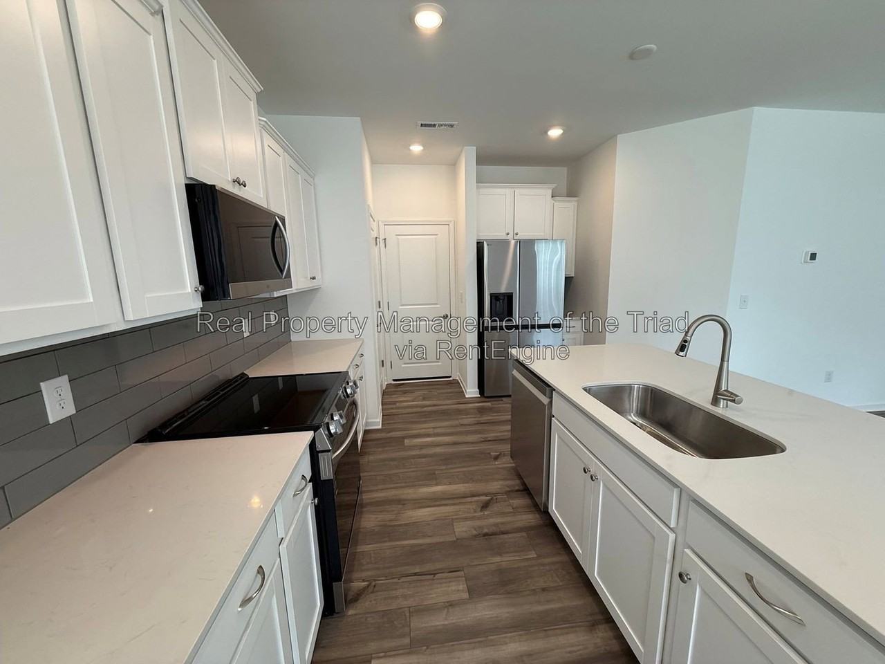 5236 Amaryllis Way - Photo 3 of 21