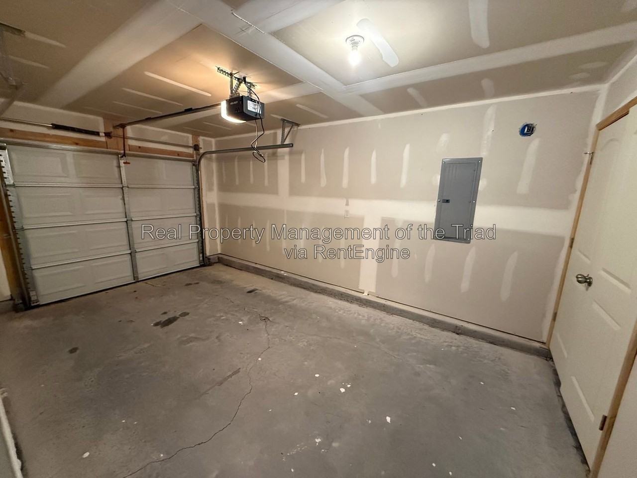 1207 Willard St - Photo 6 of 21