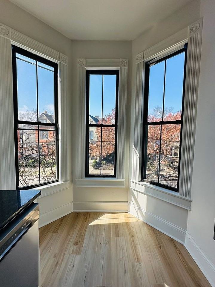 323 Park Ave - Photo 5 of 6