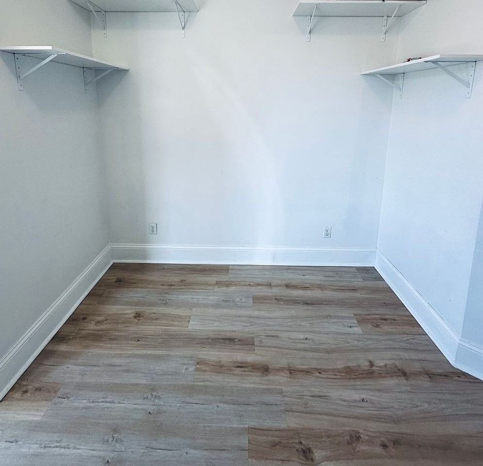 323 Park Ave - Photo 6 of 6