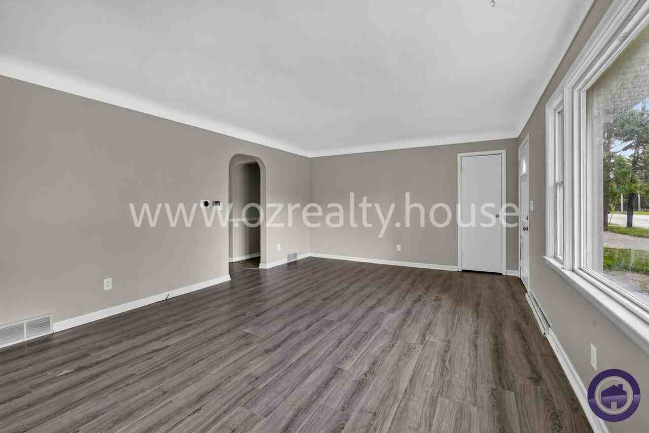 3226 N Mccord Rd - Photo 4 of 24