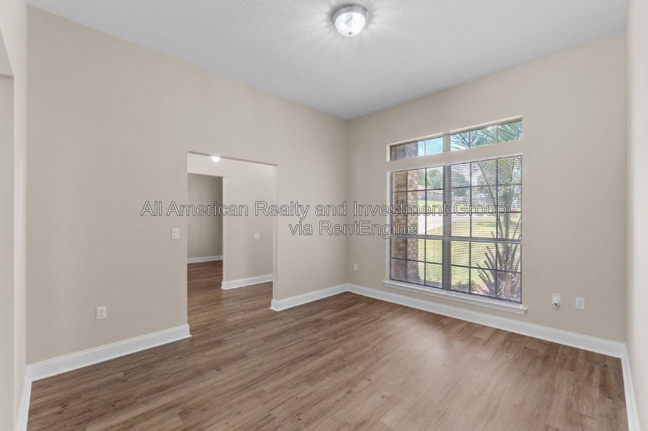6255 Bullet Dr - Photo 4 of 31