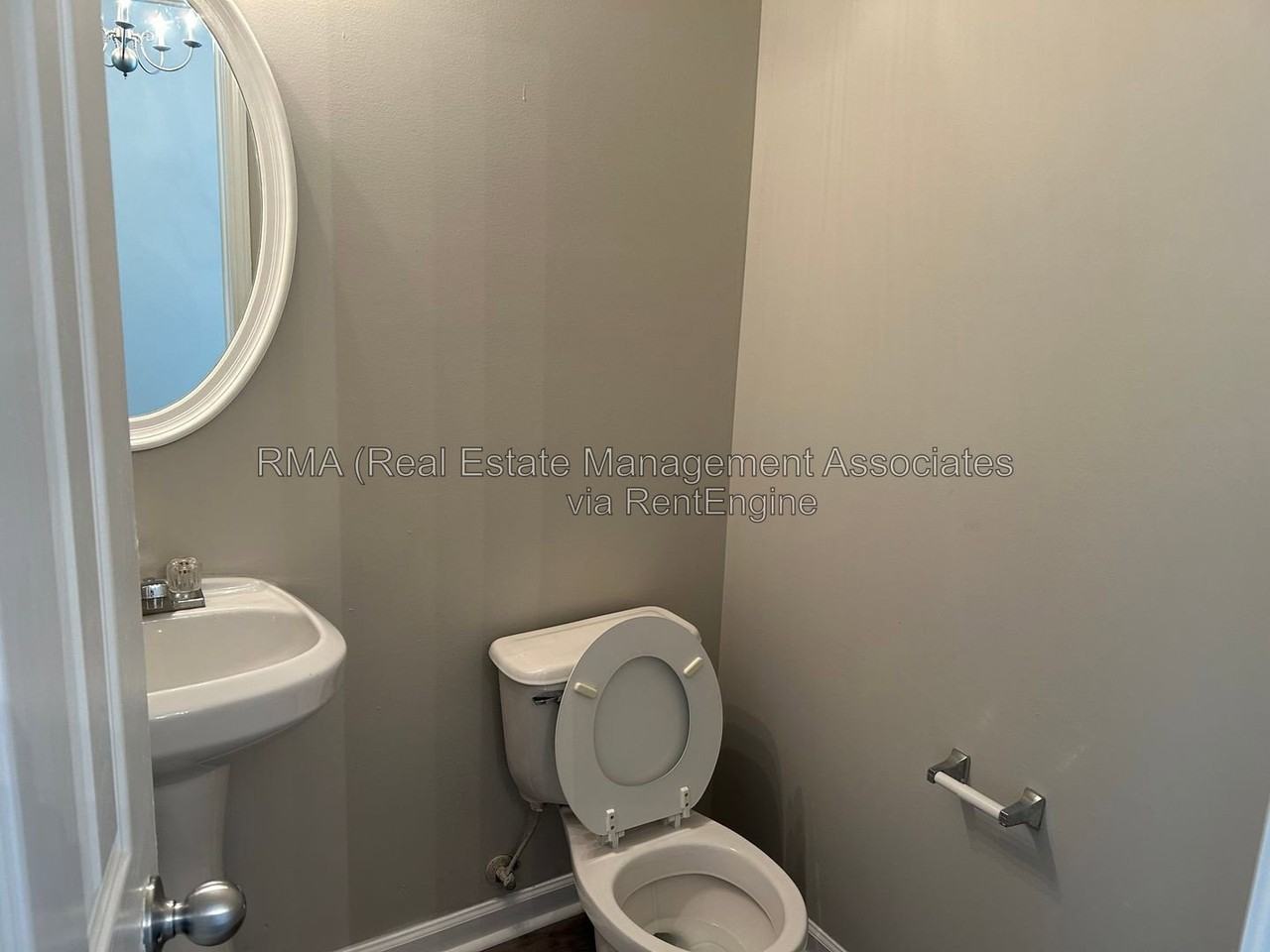 1768 Carrington Dr - Photo 6 of 9