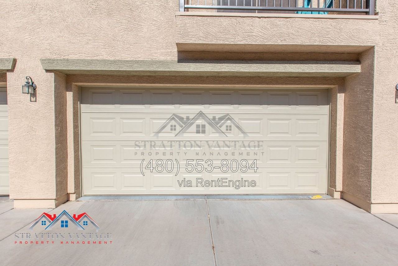 1423 N 81st Ave - Photo 4 of 40