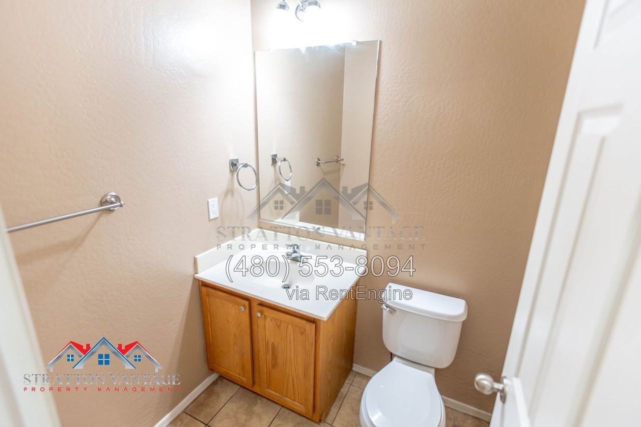 1423 N 81st Ave - Photo 6 of 40