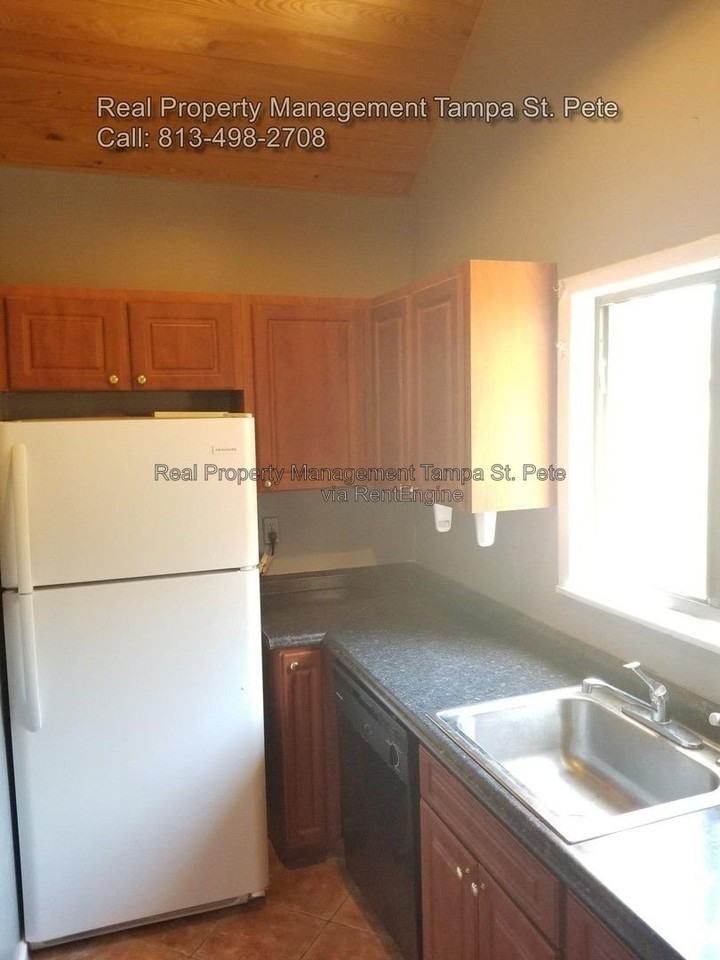 5627 Ashley Oaks Dr #2 - Photo 3 of 16