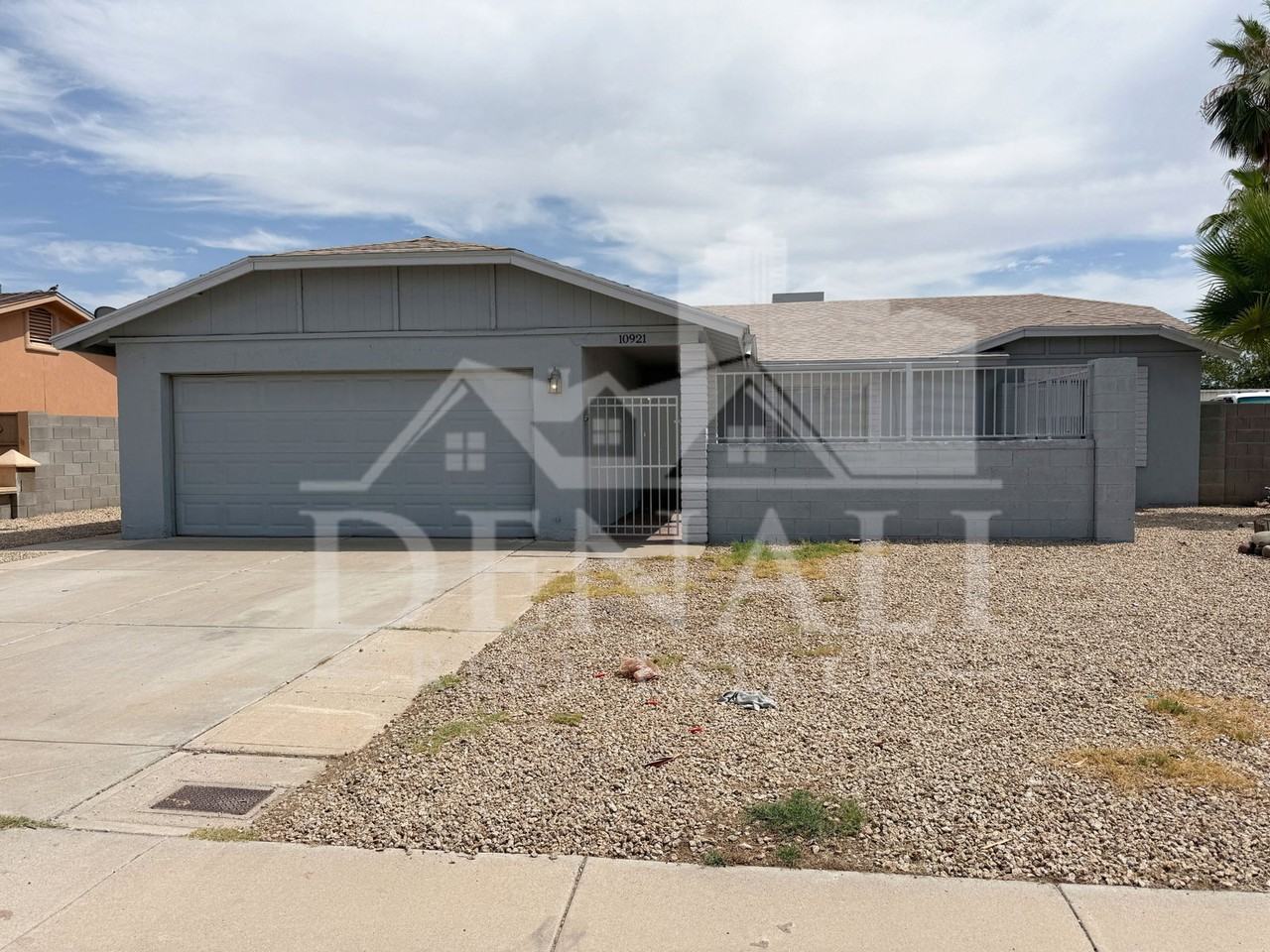 10921 W Sells Dr - Photo 2 of 21