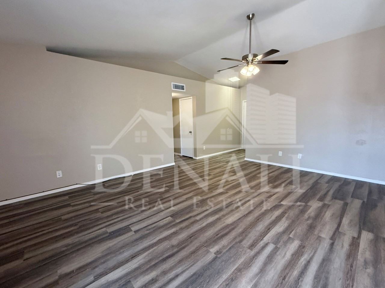 10921 W Sells Dr - Photo 5 of 21