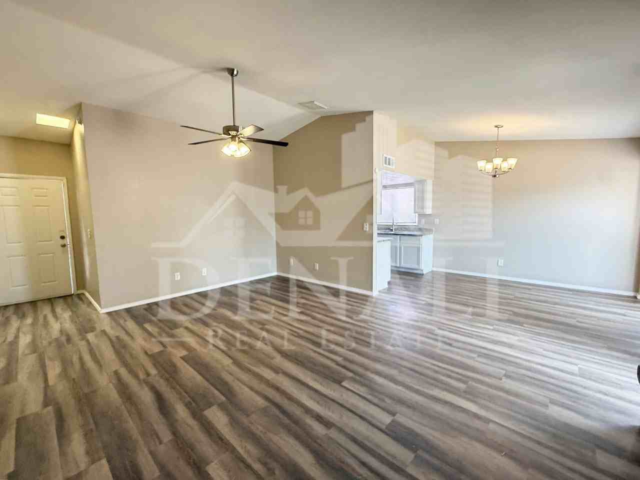 10921 W Sells Dr - Photo 6 of 21