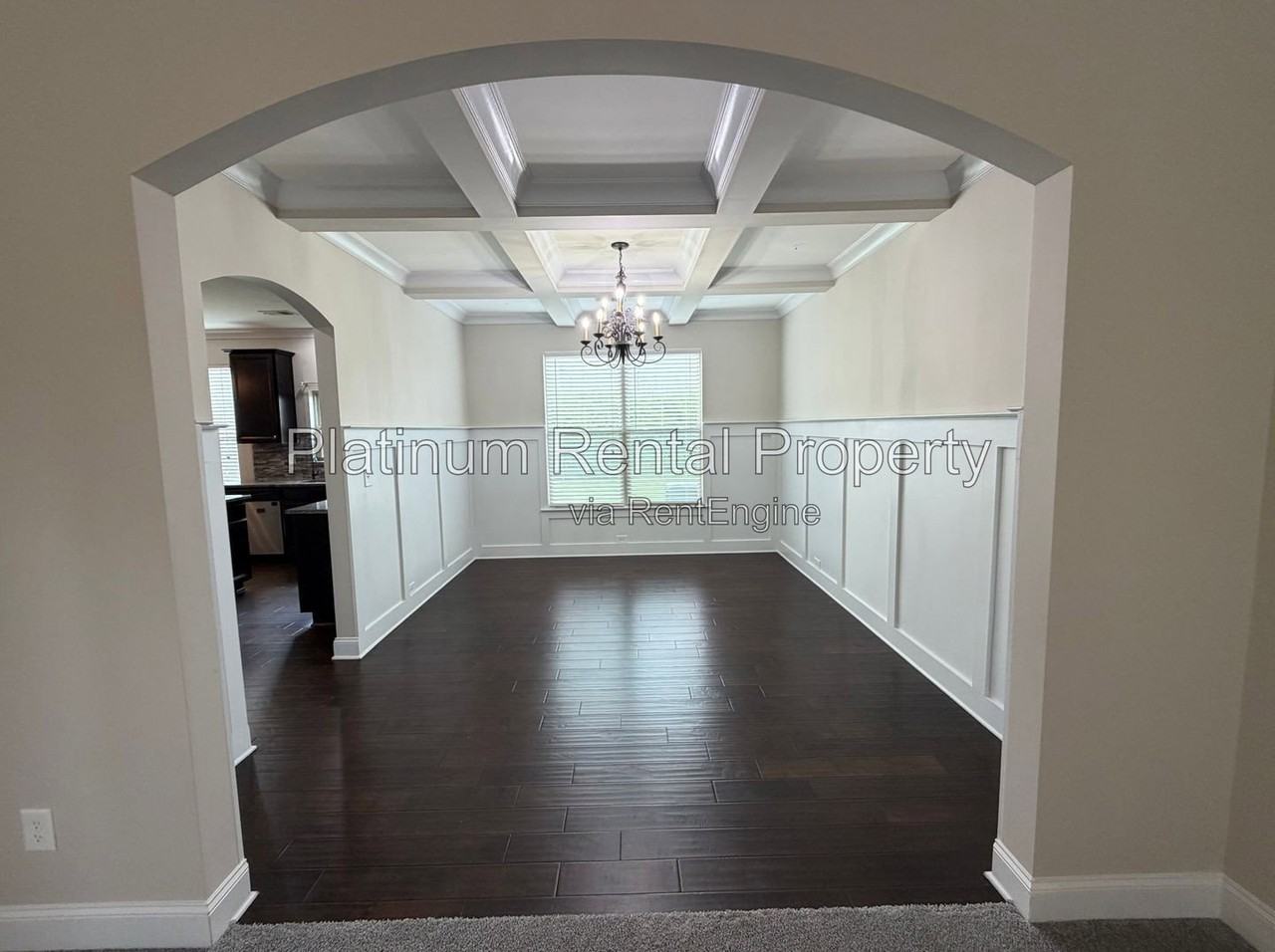5075 Rialto Way - Photo 6 of 42