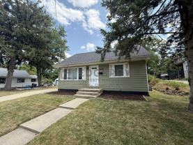 1240 Emerald Ave Ne - Photo 1 of 1