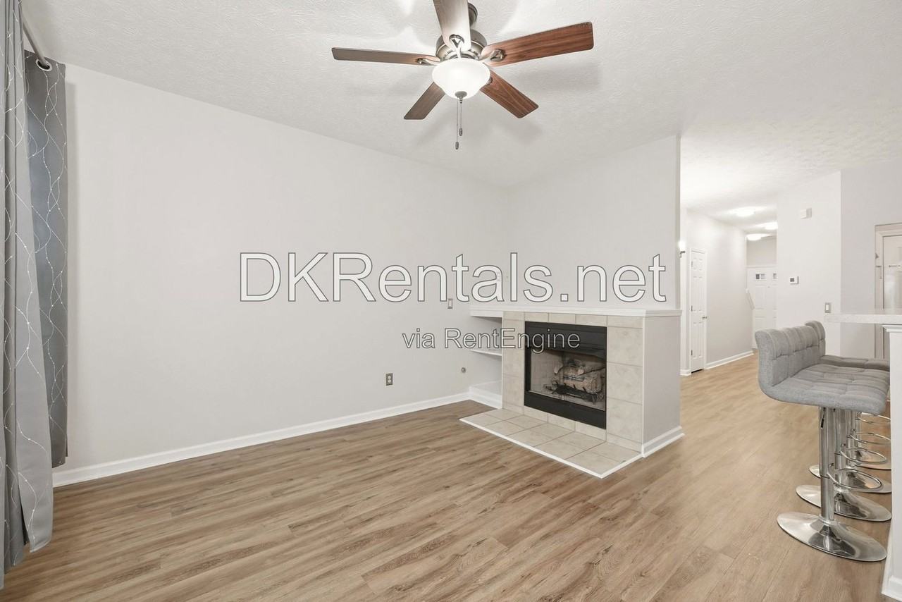6311 Shoreview Cir - Photo 4 of 20